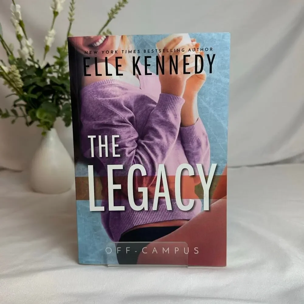 The Legacy Elle Kennedy OOP Original Cover Paperback Off Campus #5 Hockey